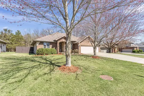5199 E Hackberry St, Springfield, MO 65809 photo 3