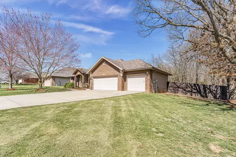 5199 E Hackberry St, Springfield, MO 65809 photo 2