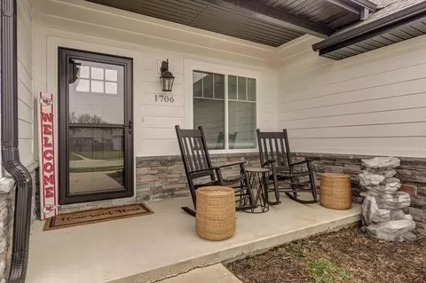 1706 E Calvary Camp Rd, Republic, MO 65738 photo 4