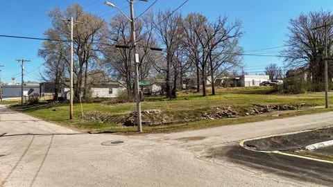 222 N 8th Ave, Springfield, MO 65806 photo 5