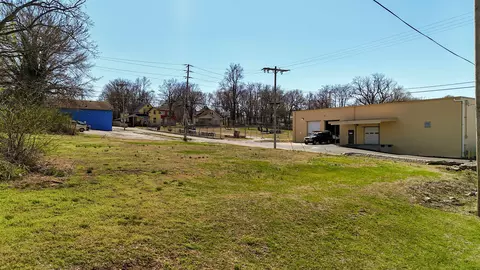 222 N 8th Ave, Springfield, MO 65806 photo 9