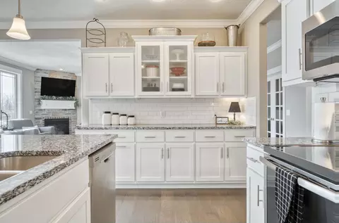 638 N Eagle Park Cir, Nixa, MO 65714 photo 18