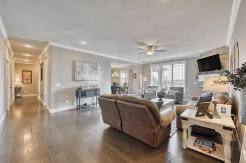 638 N Eagle Park Cir, Nixa, MO 65714 photo 10