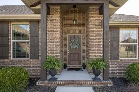 638 N Eagle Park Cir, Nixa, MO 65714 photo 4