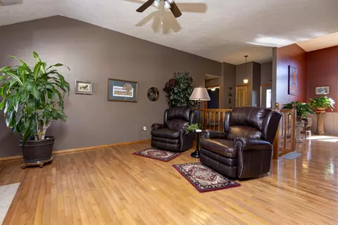 1501 E Bingham St, Ozark, MO 65721 photo 4
