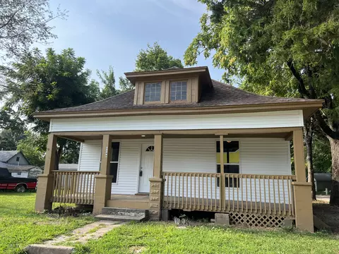 1322 E Central St, Springfield, MO 65802 photo 14