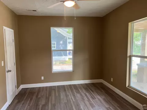 1322 E Central St, Springfield, MO 65802 photo 11