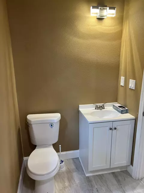 1322 E Central St, Springfield, MO 65802 photo 9