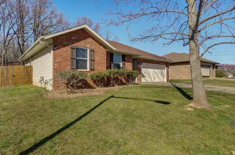 1303 E Hampton Dr, Ozark, MO 65721 photo 3