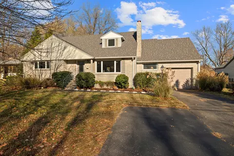2369 E Seminole St, Springfield, MO 65804 photo 2