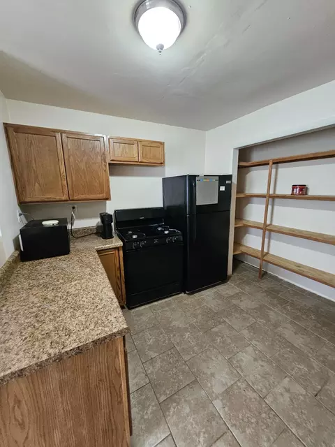 Kitchen - 505 9th St, Monett, MO 65708 photo 7 of 7