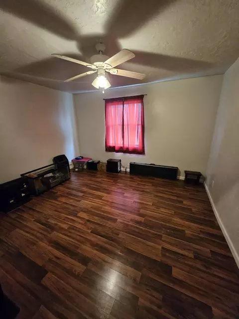 Bedroom - 505 9th St, Monett, MO 65708 photo 3 of 3