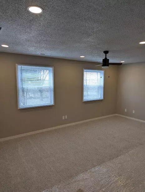 3415 E Churchill St, Springfield, MO 65809 photo 7