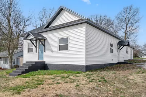 608 Main St, Crane, MO 65633 photo 1