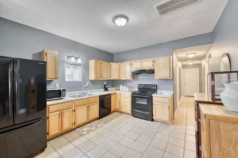 1431 N Broadway, Springfield, MO 65802 photo 7