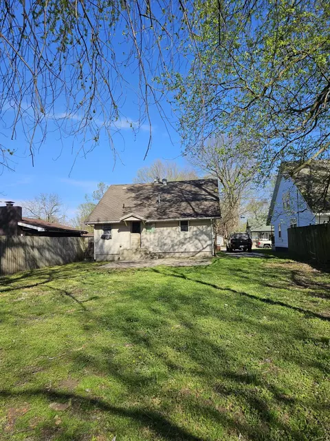 2075 N Lexington Ave, Springfield, MO 65803 photo 8