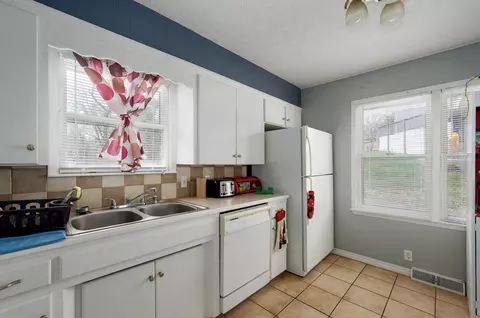 1108 E Georgia St, Ozark, MO 65721 photo 9