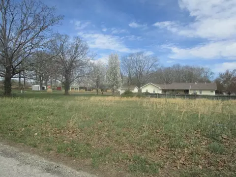 1605 Justin St, Mountain View, MO 65548
