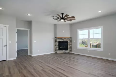 3612 N Marlin Dr, Ozark, MO 65721 photo 9