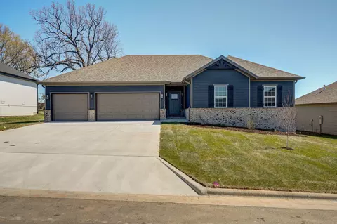 3612 N Marlin Dr, Ozark, MO 65721 photo 2