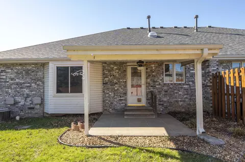 341 E Degraffenreid St, Springfield, MO 65810 photo 23