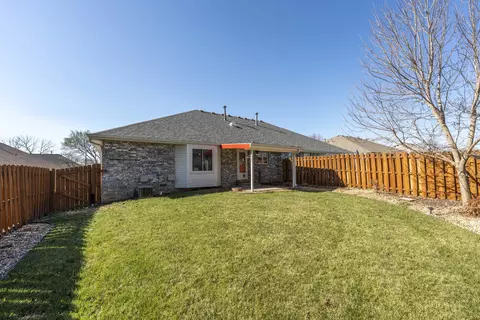 341 E Degraffenreid St, Springfield, MO 65810 photo 25