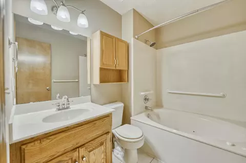341 E Degraffenreid St, Springfield, MO 65810 photo 21