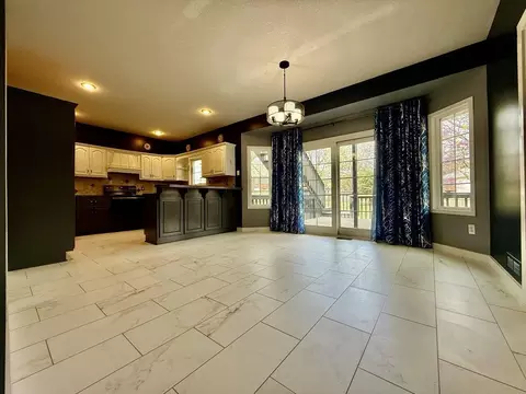 2135 W Royal Oak Dr, Springfield, MO 65810 photo 8