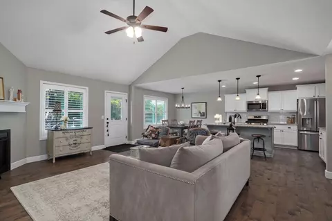 1859 N Bristol Ave, Springfield, MO 65802 photo 9