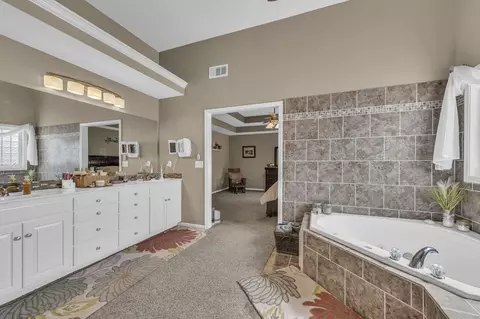 935 Elder Ct, Raymore, MO 64083 photo 24