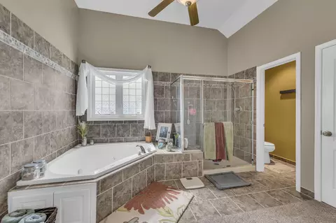 935 Elder Ct, Raymore, MO 64083 photo 23