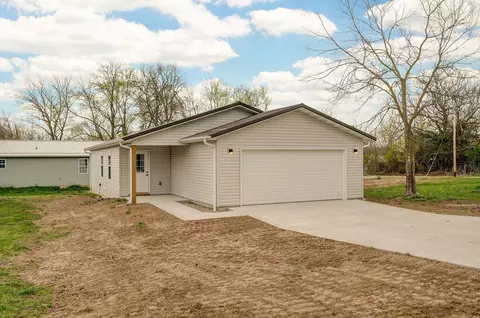 313 W Bedford St, Marshfield, MO 65706 photo 3