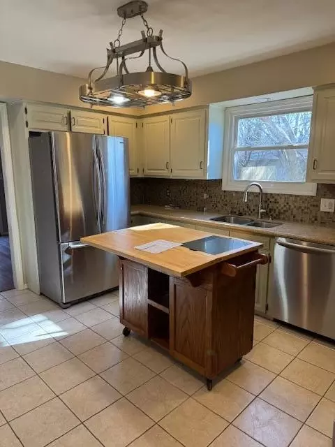 1545 E Carleton St, Springfield, MO 65804 photo 7