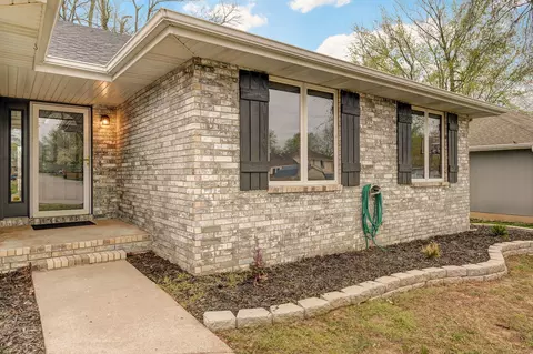 3383 Primrose, Springfield, MO 65807 photo 2