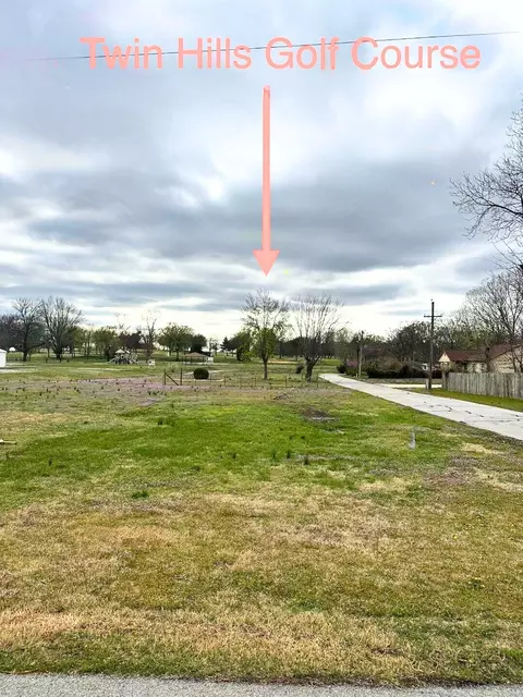 2304 Iron Gates Rd, Joplin, MO 64804