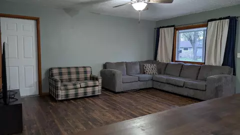 529 W Myrtle, Monett, MO 65708 photo 4