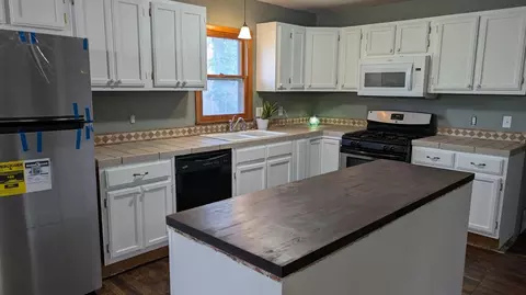 529 W Myrtle, Monett, MO 65708 photo 6