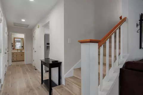 Entry Way - 104 Allen St, Marshfield, MO 65706 photo 1 of 1