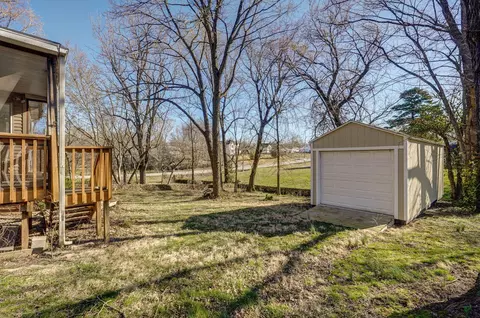 Exterior - 104 Allen St, Marshfield, MO 65706 photo 6 of 14