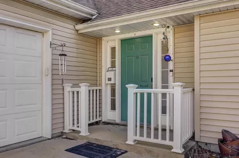 Exterior - 104 Allen St, Marshfield, MO 65706 photo 3 of 14