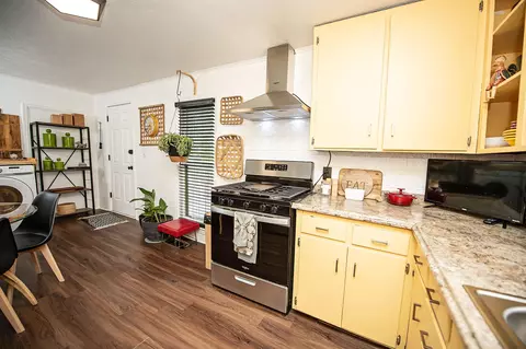 1322 N Benton Ave, Springfield, MO 65802 photo 18