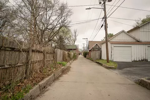 1322 N Benton Ave, Springfield, MO 65802 photo 38