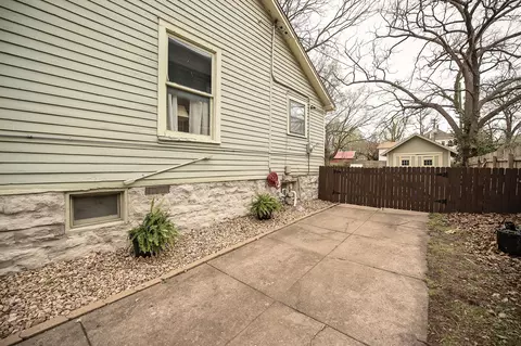 1322 N Benton Ave, Springfield, MO 65802 photo 39