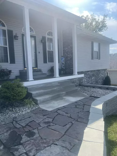 3112 W Trevor Trl, Ozark, MO 65721 photo 2