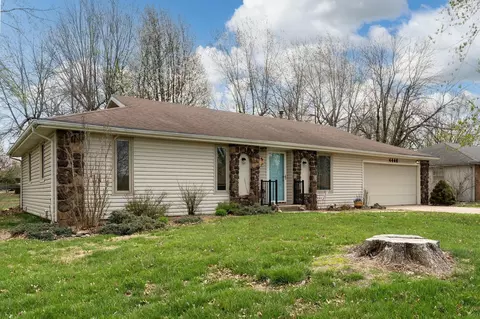 4440 S Ridgecrest Dr, Springfield, MO 65810 photo 2