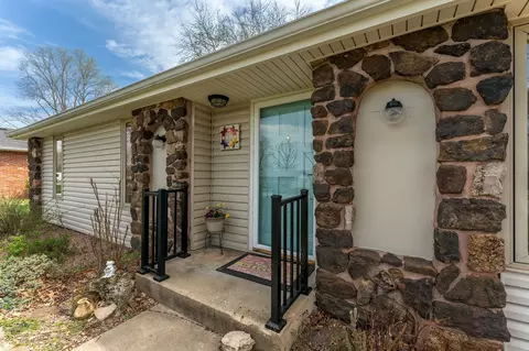 4440 S Ridgecrest Dr, Springfield, MO 65810 photo 4