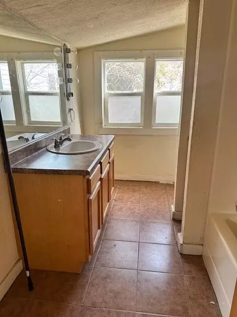 2315 E Manchester St, Springfield, MO 65804 photo 8