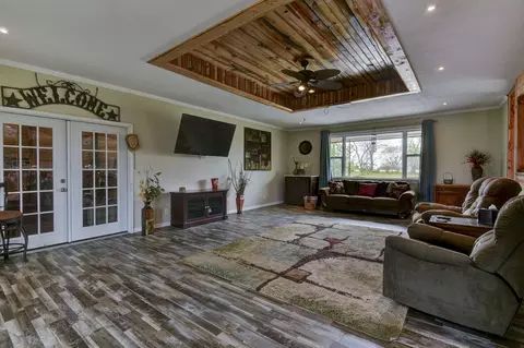 Living - 26385 Rustic Road Rd, Shell Knob, MO 65747 photo 1 of 5