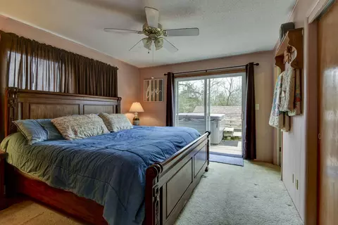 Bedroom - 26385 Rustic Road Rd, Shell Knob, MO 65747 photo 5 of 6