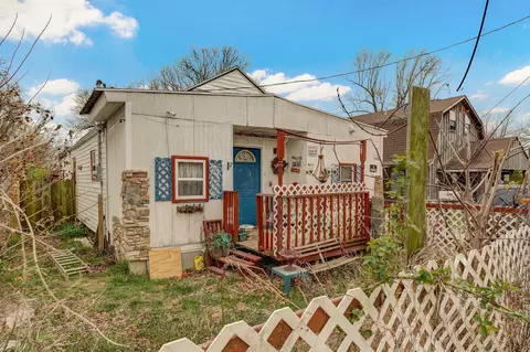 1944 W Thoman St, Springfield, MO 65803 photo 1